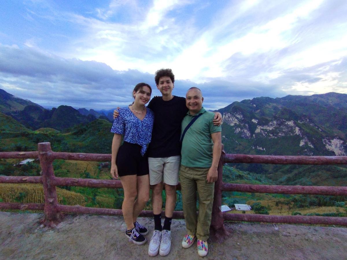 Sky Bay Lodge Ha Giang Esterno foto
