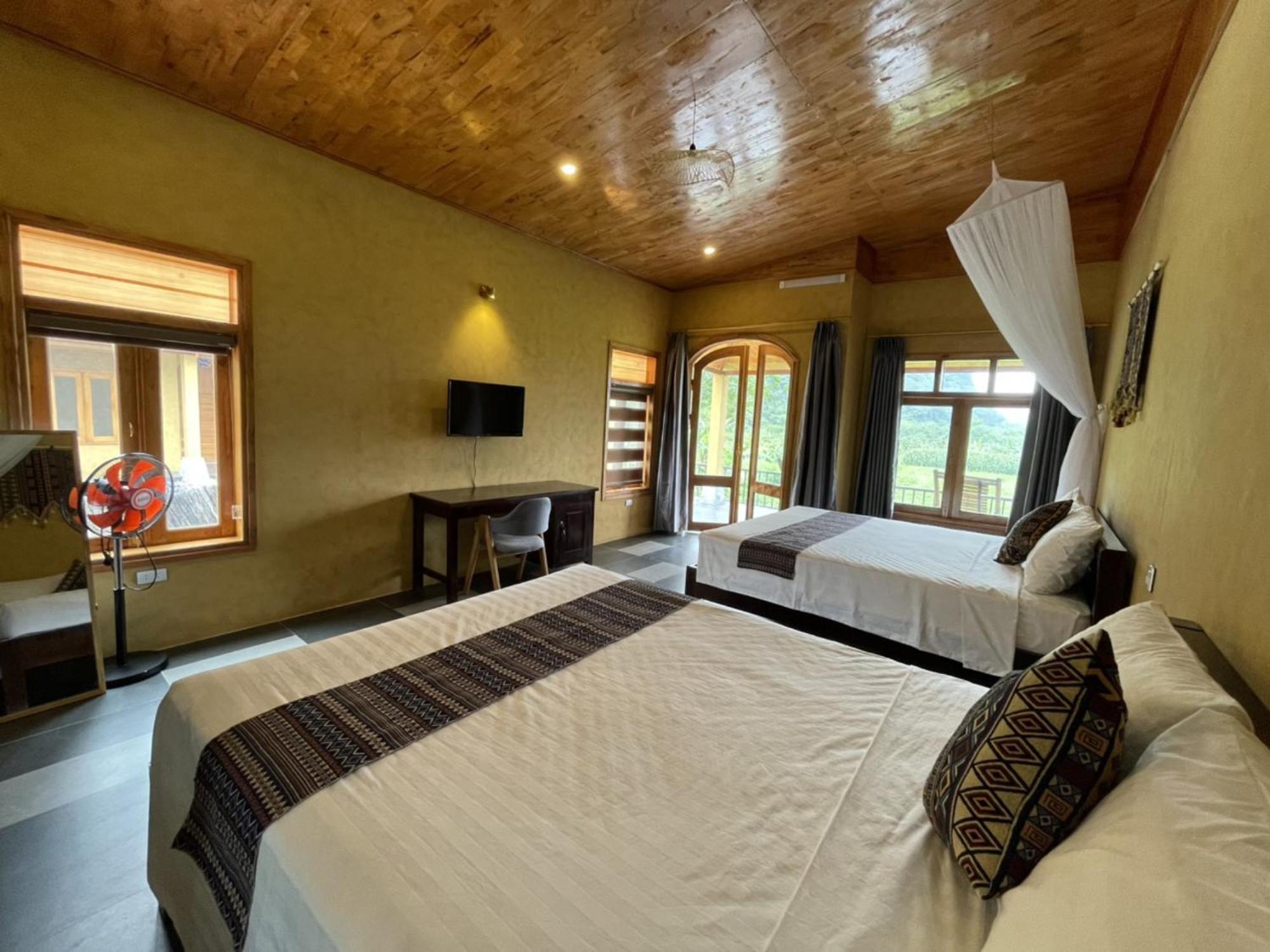 Sky Bay Lodge Ha Giang Esterno foto