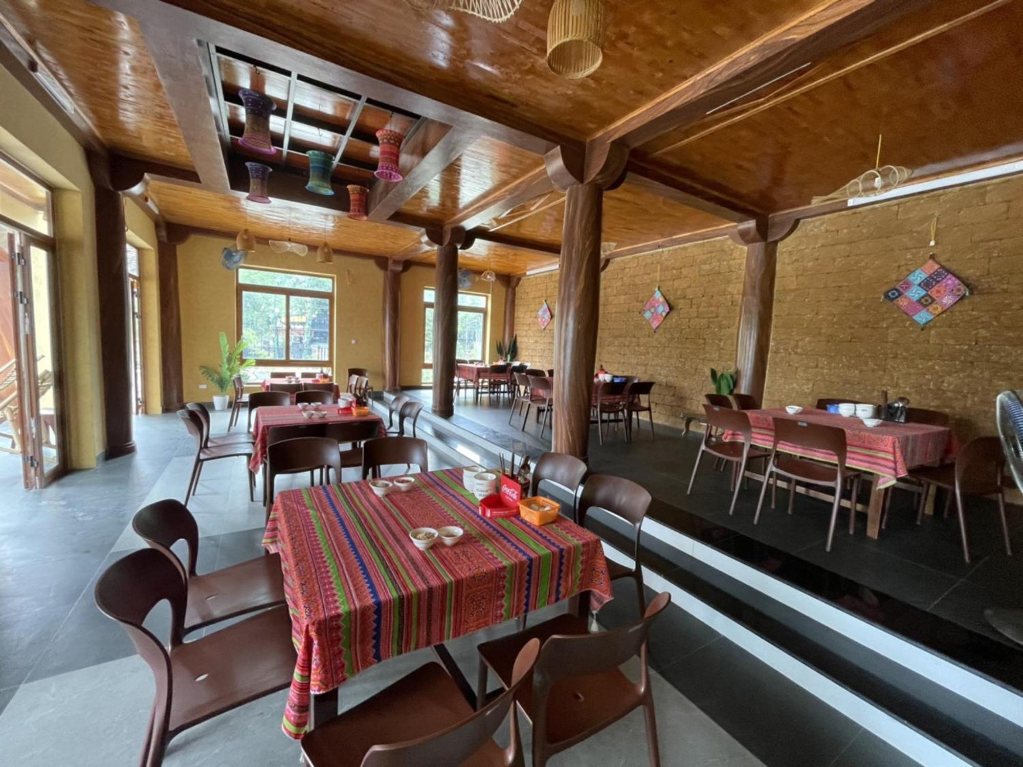 Sky Bay Lodge Ha Giang Esterno foto
