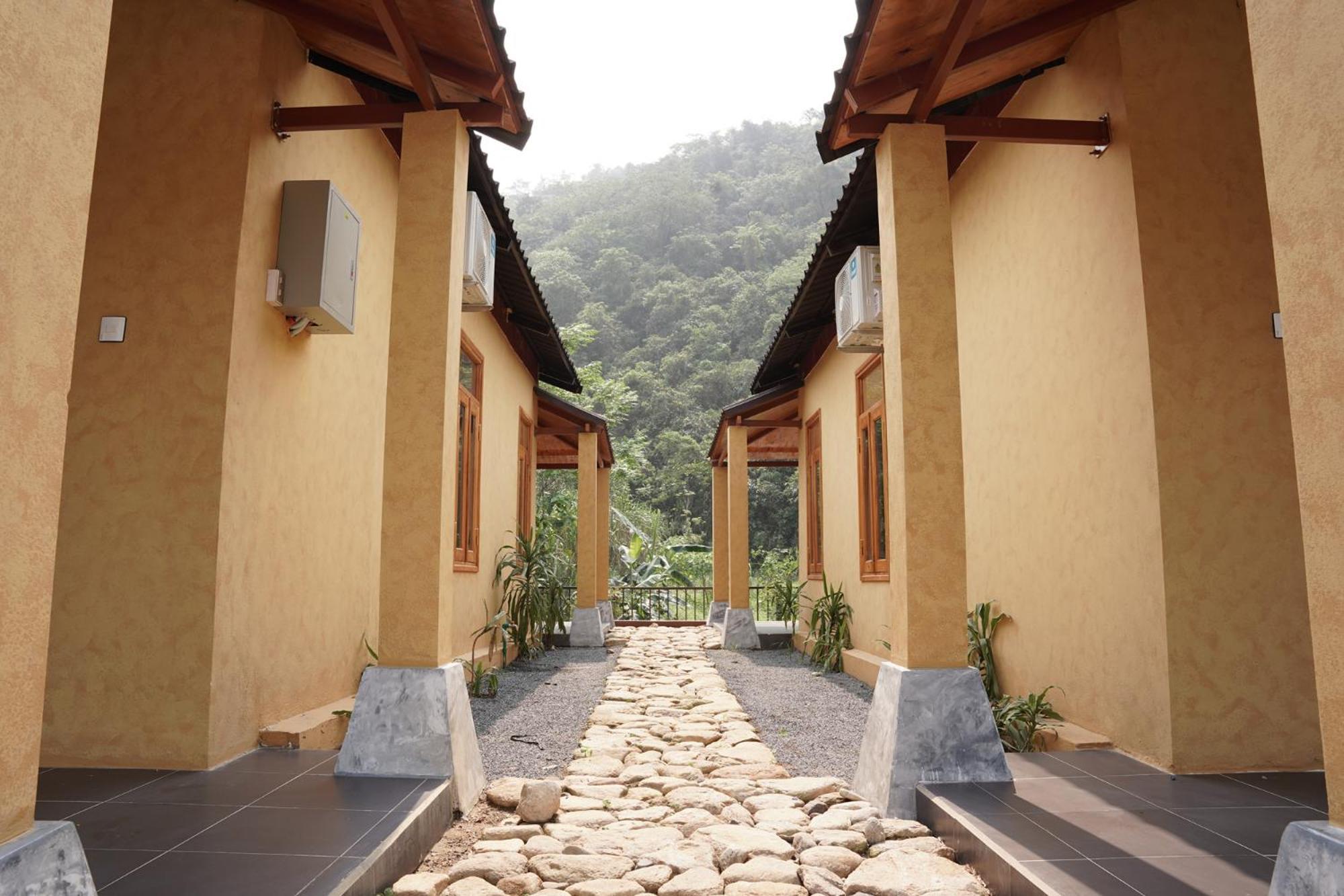 Sky Bay Lodge Ha Giang Esterno foto