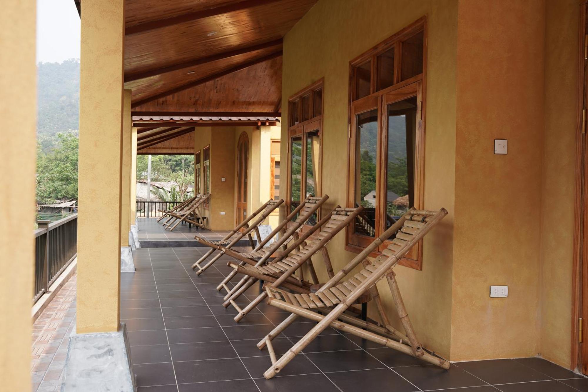 Sky Bay Lodge Ha Giang Esterno foto
