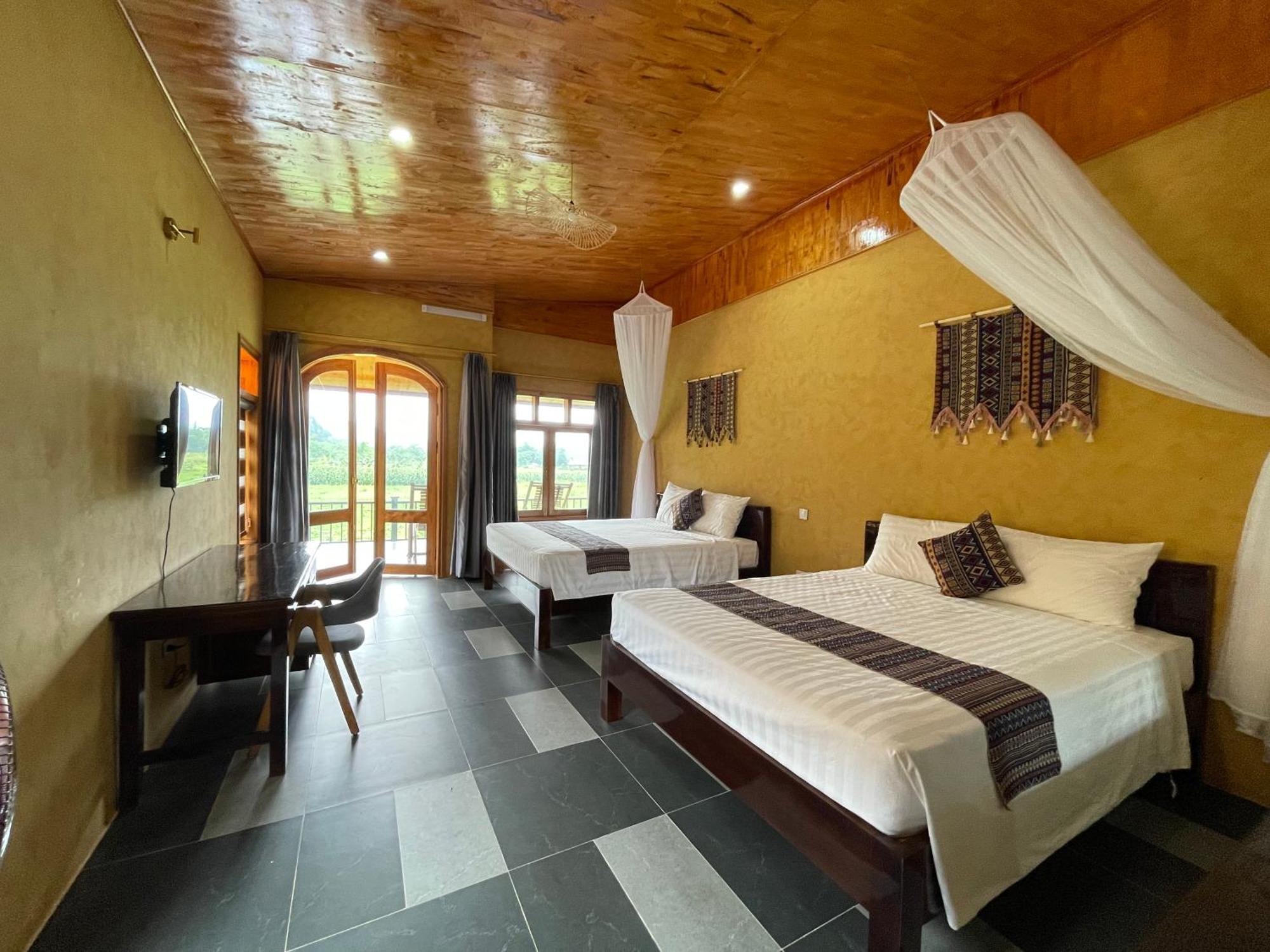 Sky Bay Lodge Ha Giang Esterno foto