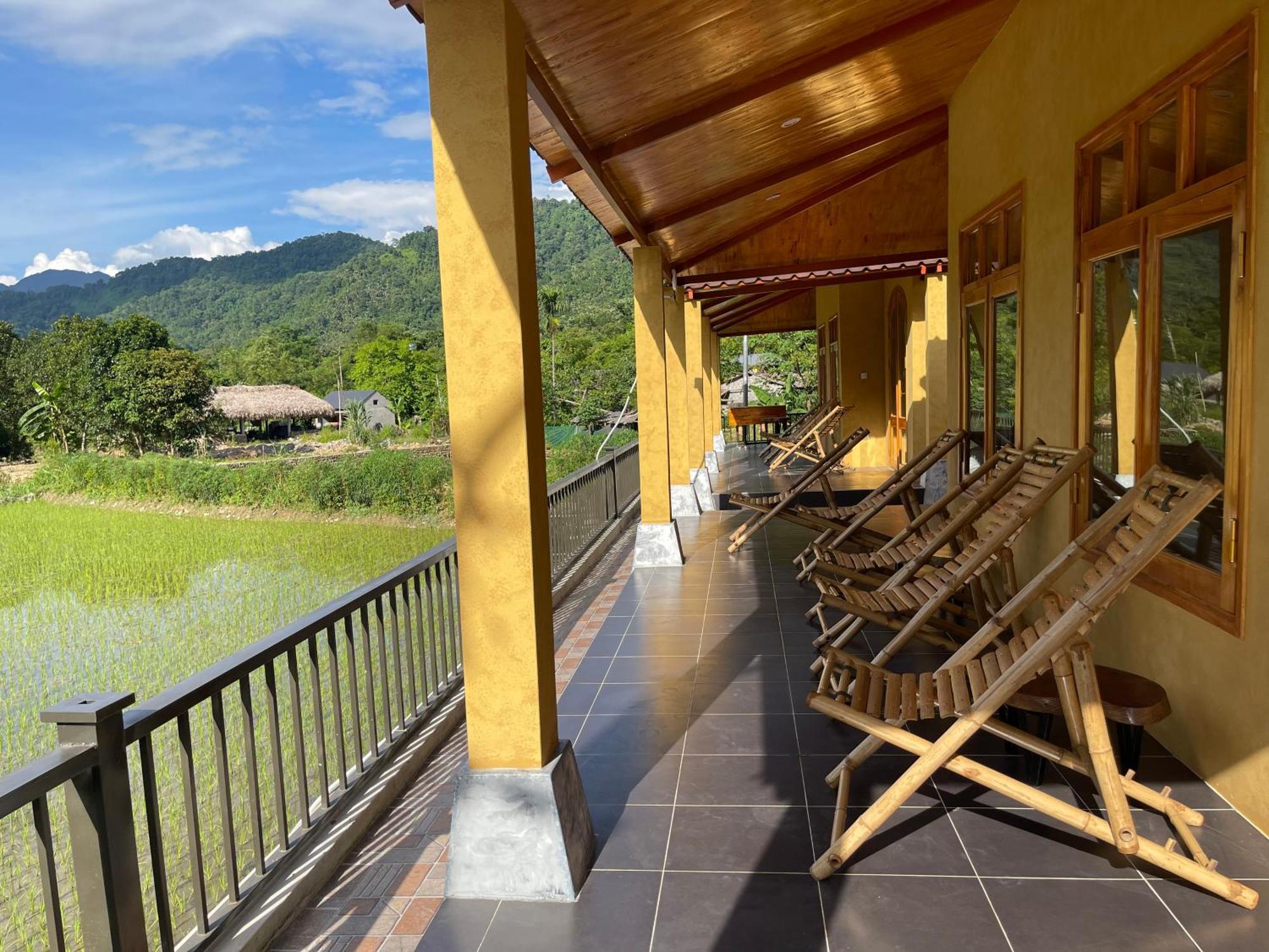 Sky Bay Lodge Ha Giang Esterno foto