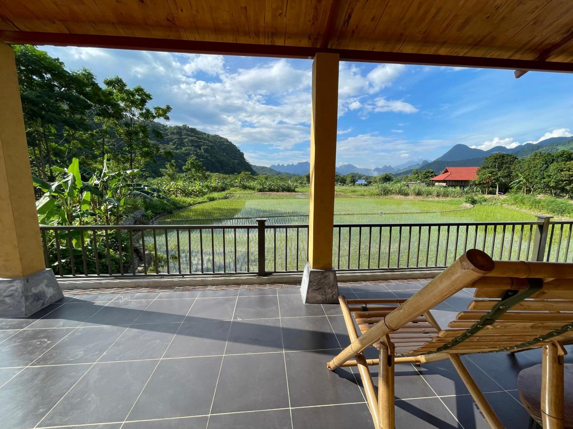 Sky Bay Lodge Ha Giang Esterno foto
