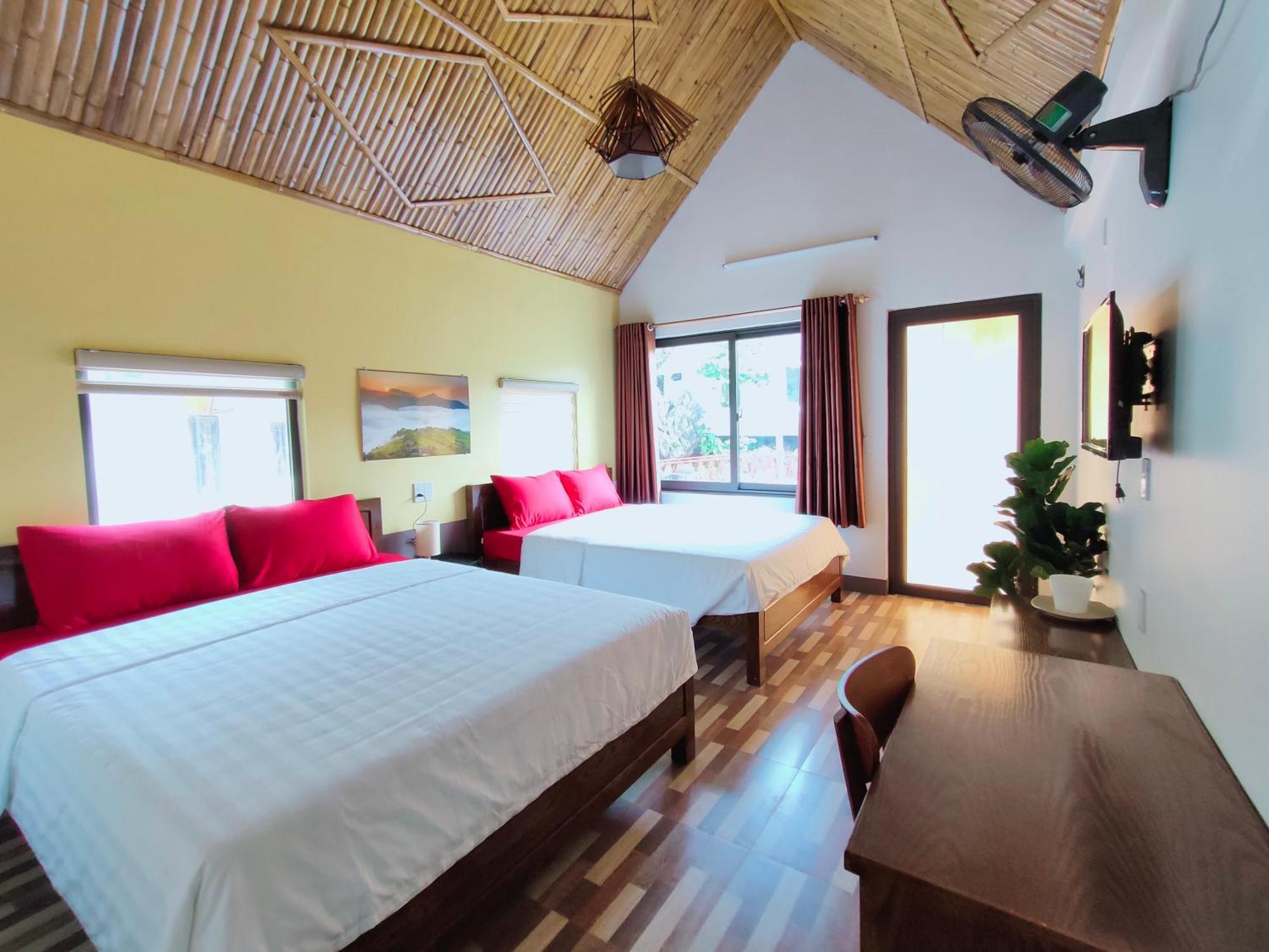 Sky Bay Lodge Ha Giang Esterno foto