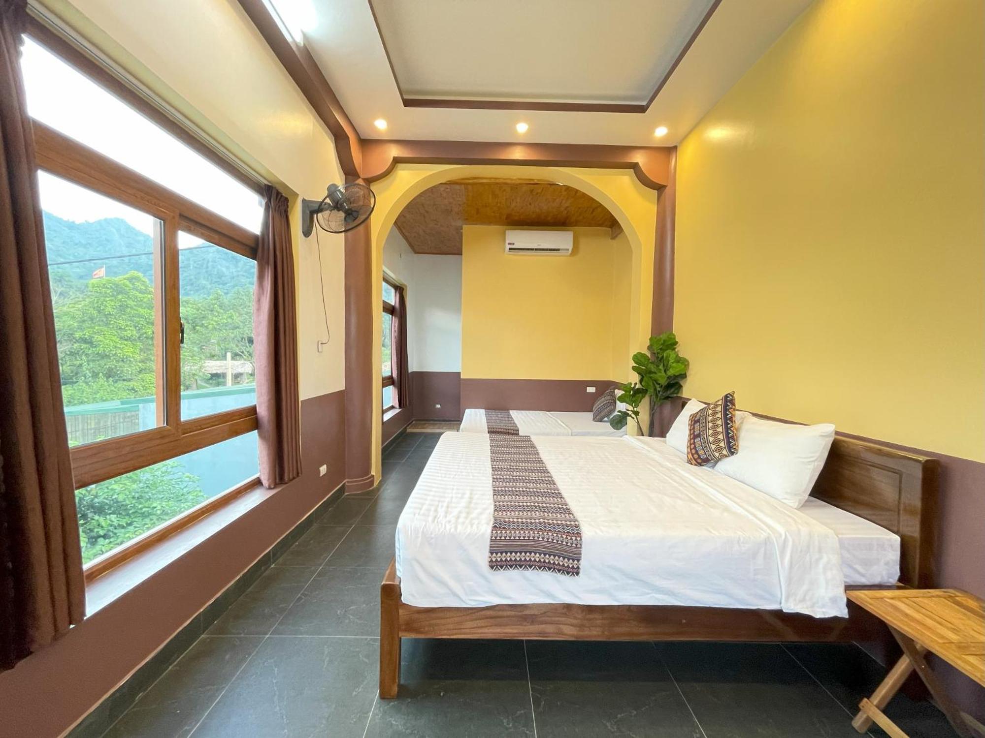 Sky Bay Lodge Ha Giang Esterno foto