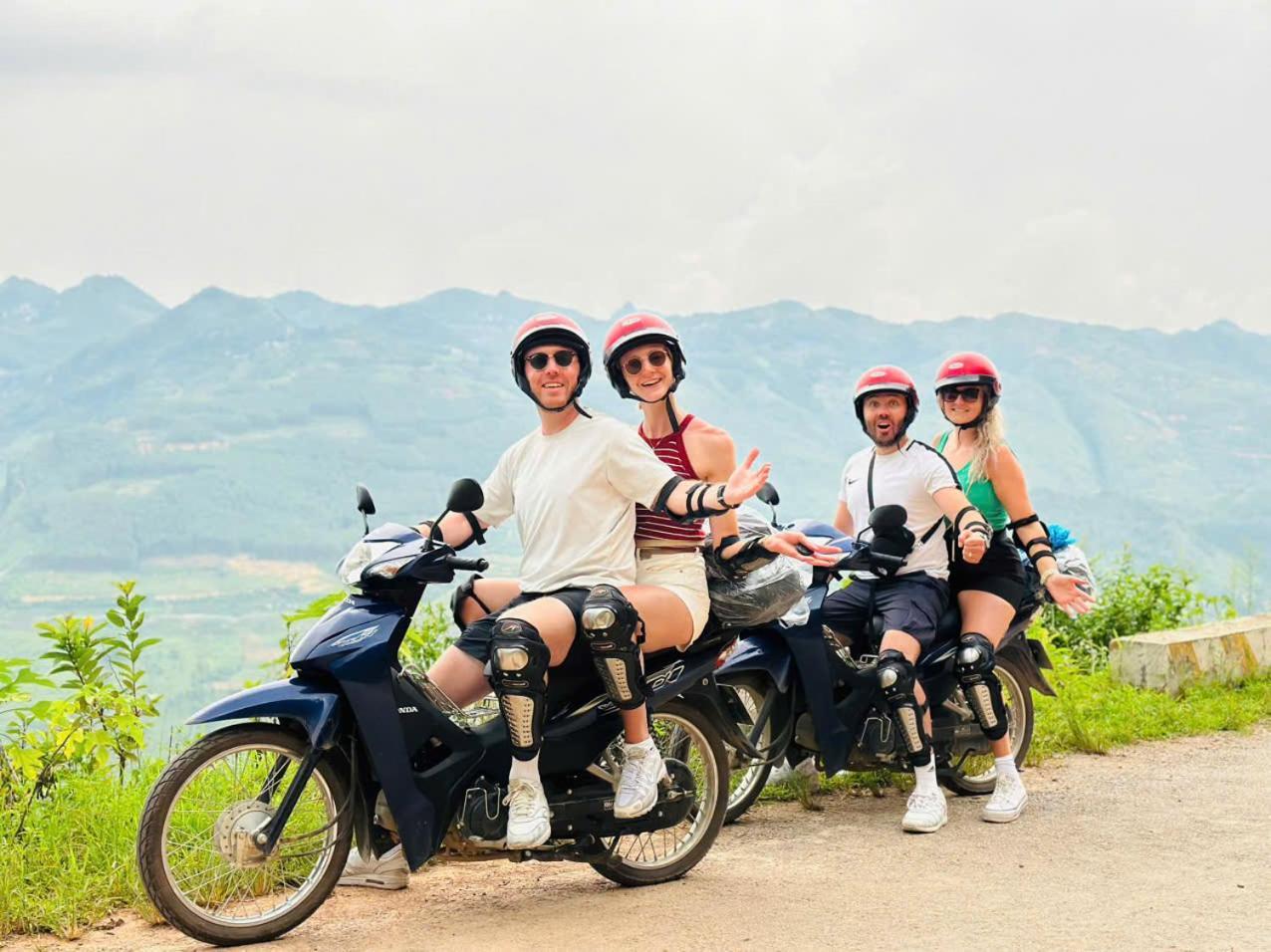 Sky Bay Lodge Ha Giang Esterno foto