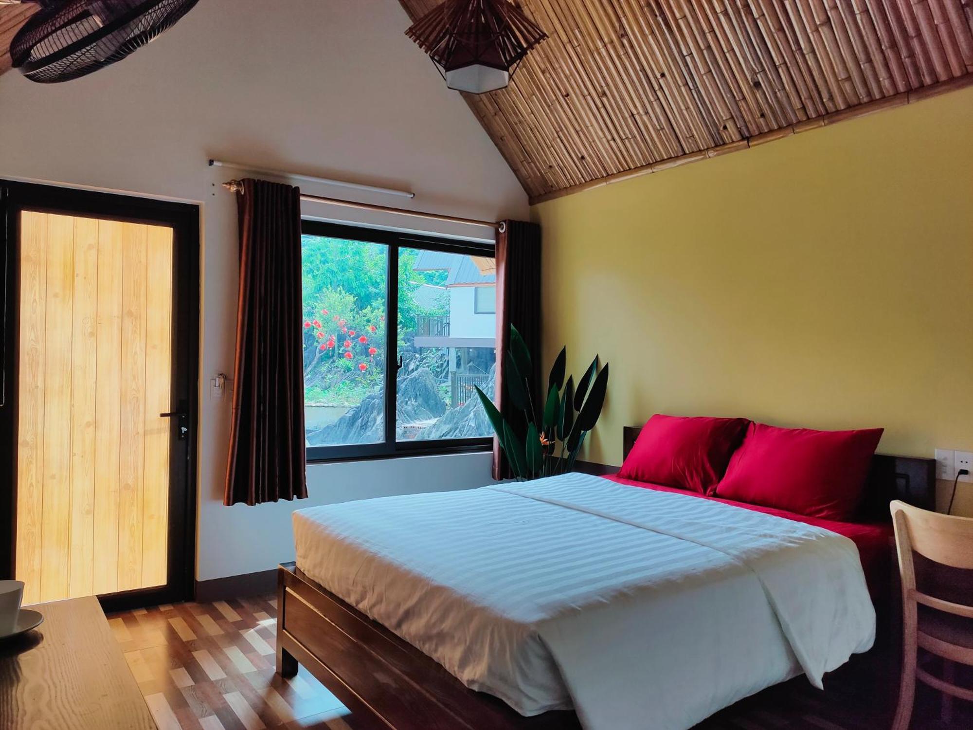 Sky Bay Lodge Ha Giang Esterno foto